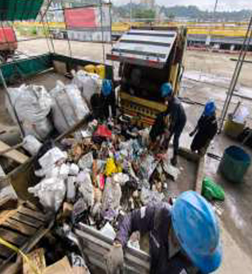 Pembersihan-Sampah-Kilang-Pertamina-1 Pembersihan-Sampah-Kilang-Pertamina-1