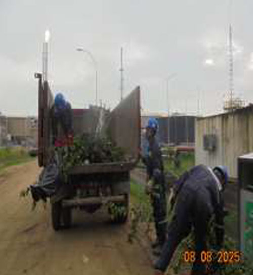 Pembersihan-Sampah-Kilang-Pertamina-3 Pembersihan-Sampah-Kilang-Pertamina-3