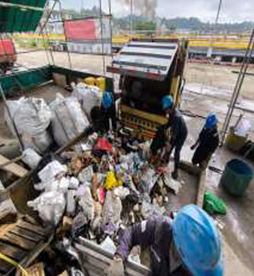 Pengangkutan-Sampah-Kilang-Pertamina-3 Pengangkutan-Sampah-Kilang-Pertamina-3